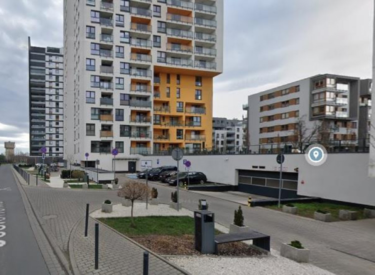 Lokal Wrocław Krzyki, Huby Wrocław