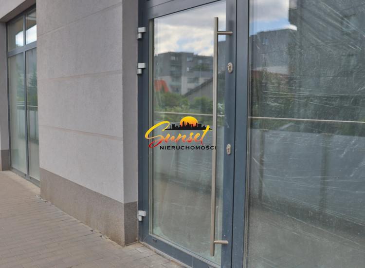 AtrakcyjnyLokal 174m², MożliwośćPodziałuNaMniejszeLokale,Biura Ząbki