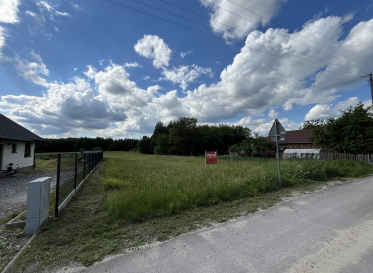 Działka budowlana -5 km od Kazimierza Dolnego. Uściąż