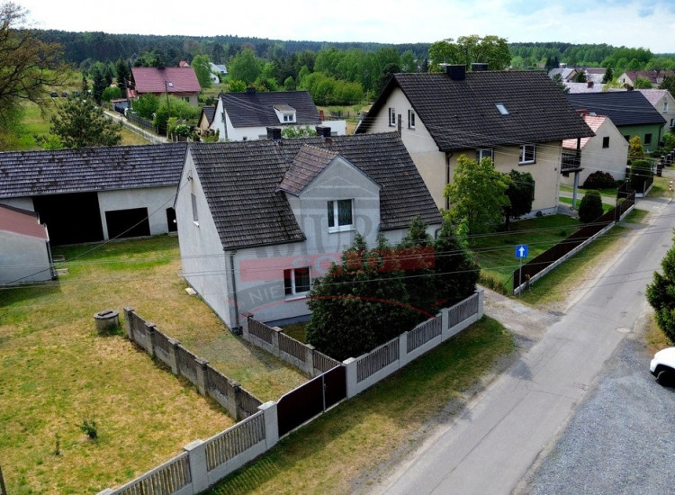 Szczedrzyk,  Dom 100 m2 z potencjałem w centrum Szczedrzyk