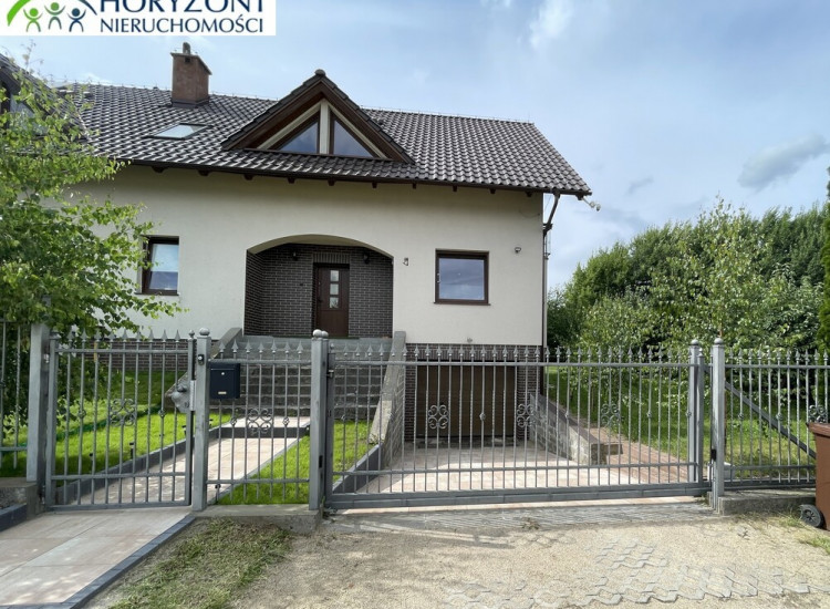 Pępowo - dom na kameralnym osiedlu Pępowo