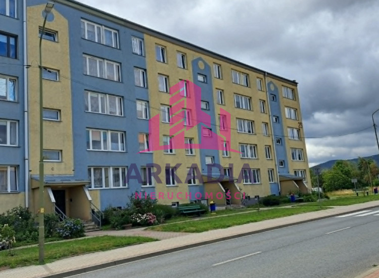 4 pokojowe  mieszkanie 79 m² ,Pieszyce Pieszyce