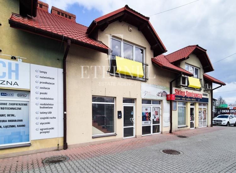 Dwupoziomowy lokal komercyjny 100m2 z parkingiem Miechów
