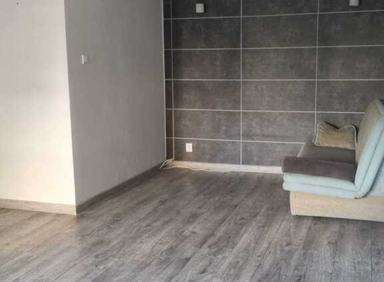 2 pokoje plus widna kuchnia, odnowiony budynek Warszawa