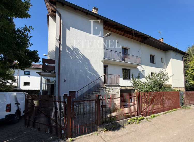 Przestronny dom 220 m2 z ogrodem - 6 pokoi Kraków