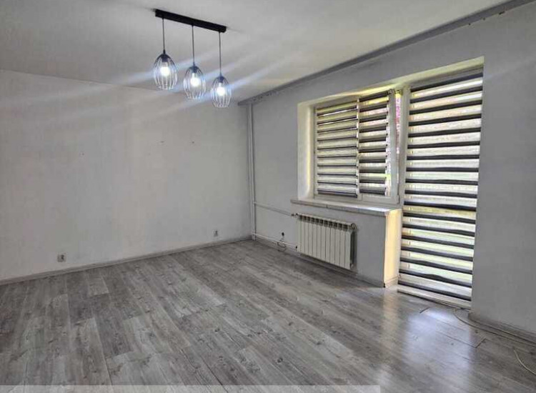 50 m² na parterze z dużym balkonem – Radomsko Radomsko
