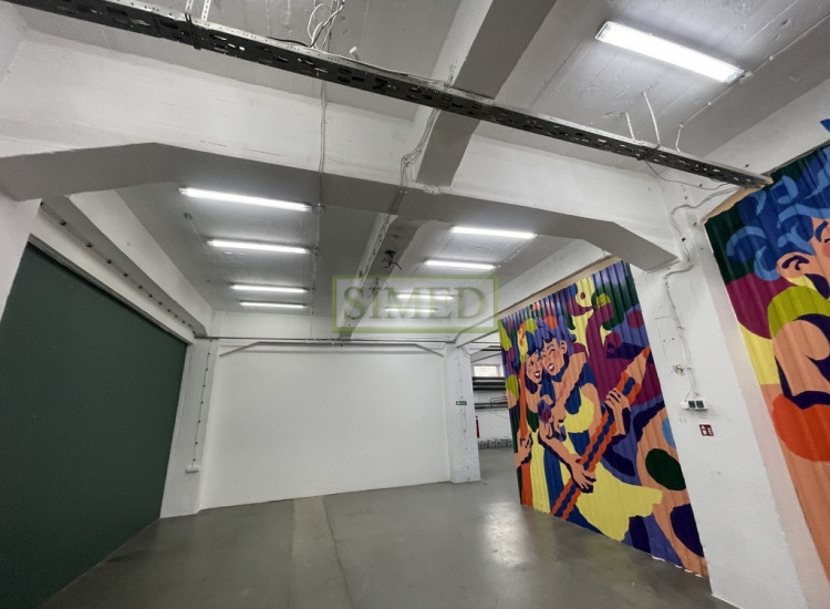 Usługi,showroom,biuro w byłej fabryce,windy,24 h Warszawa