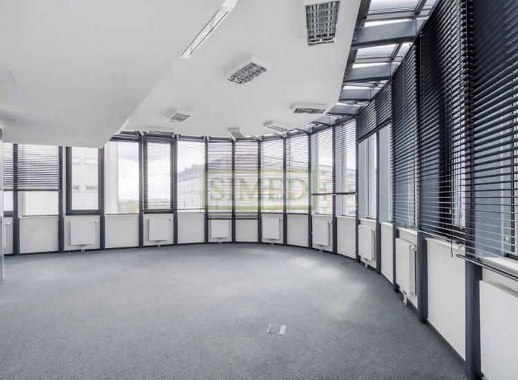 Centrum,przy stacji metra  Nowy Świat Uniwersytet Warszawa