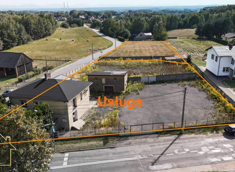 Dom na dużej działce pod inwestycję usługowe 5864m2 działki Krostoszowice