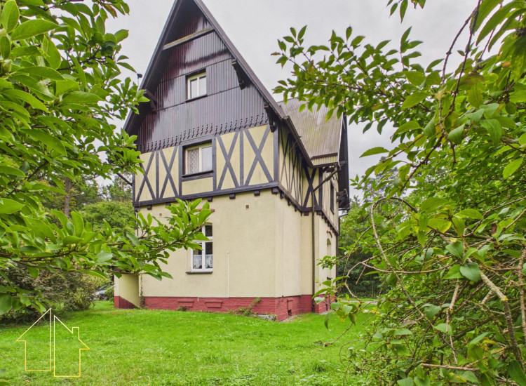 Historyczna Leśniczówka Waldenburg -wyjątkowy dom w otoczeniu lasów Mnich