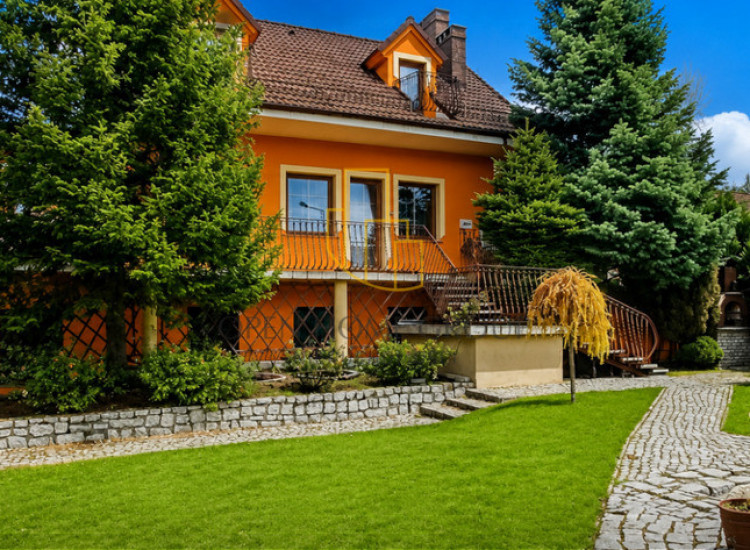 DOM Z CZĘŚCIĄ USŁUGOWĄ | 380 m² | DZIAŁKA 1455 m² Jelenia Góra