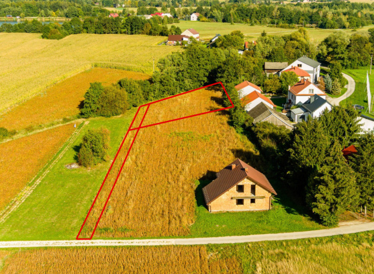DZIAŁKA BUDOWLANA 10,7 ARA W RYLOWEJ Rylowa