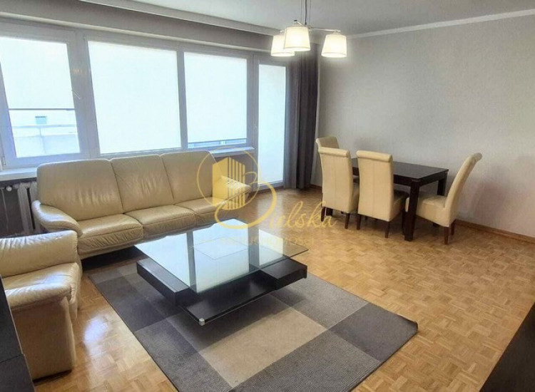 ul. Piasta , 4 pokoje 64 m2  pełne wyposażenie Białystok