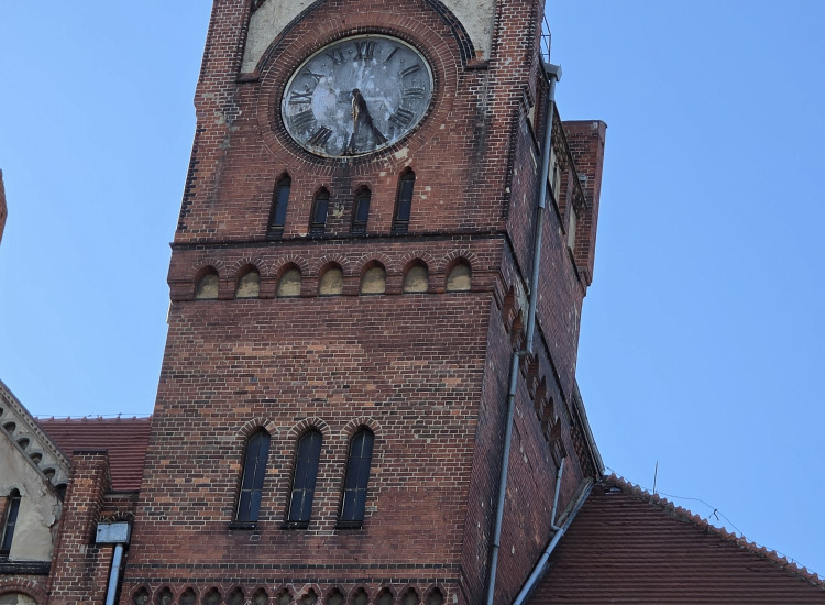 Czy byłeś w Timbuktu? KRUCZA 78. LODY NA PATYKU CZY KRĘCENIE LODÓW Z PRL-u W IMIĘ KOŃ-STYTUCJI? KANCELARIA NA SPRZEDAŻ! PODTYTUŁ Wrocław