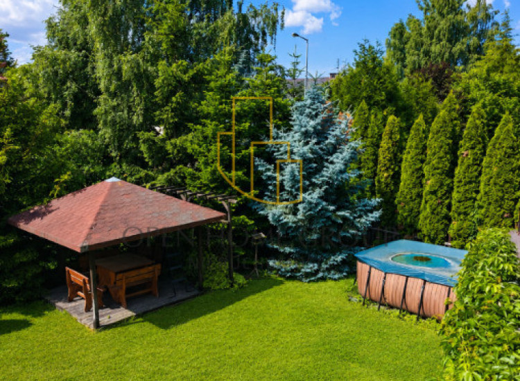 Bielany Wr. dom wolnostojący, 8 pokoi, garaż Bielany Wrocławskie