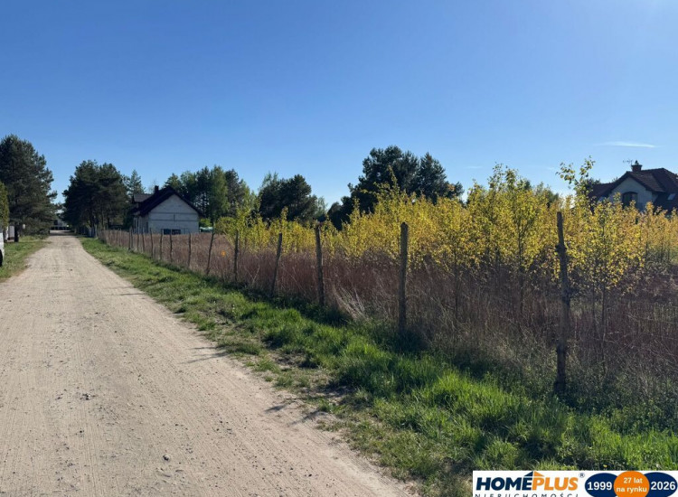 Działka budowlana 940 m² blisko lasu. Łąki