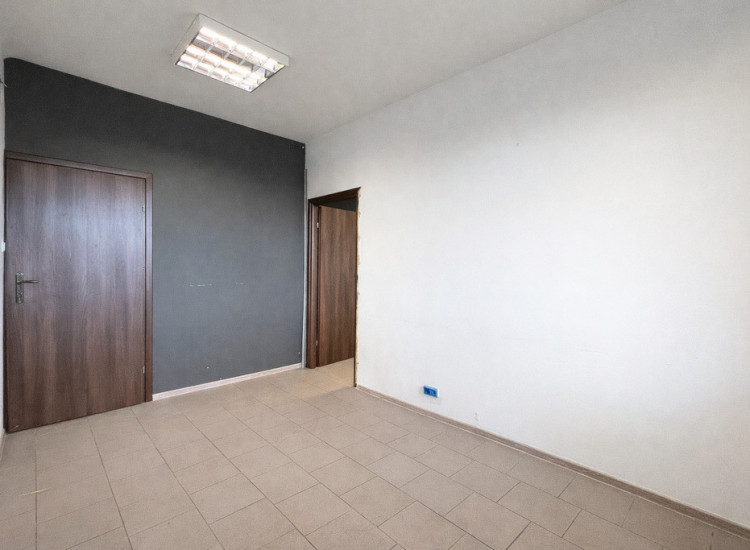 Lokal biurowy na piętrze 2 pokoje Rzeszów